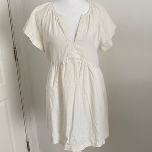 Universal Thread Cream Short Sleeve V-Neck Dress